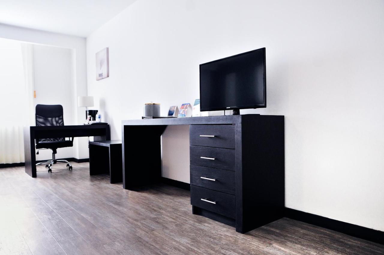 Comfort Inn Морелия Екстериор снимка