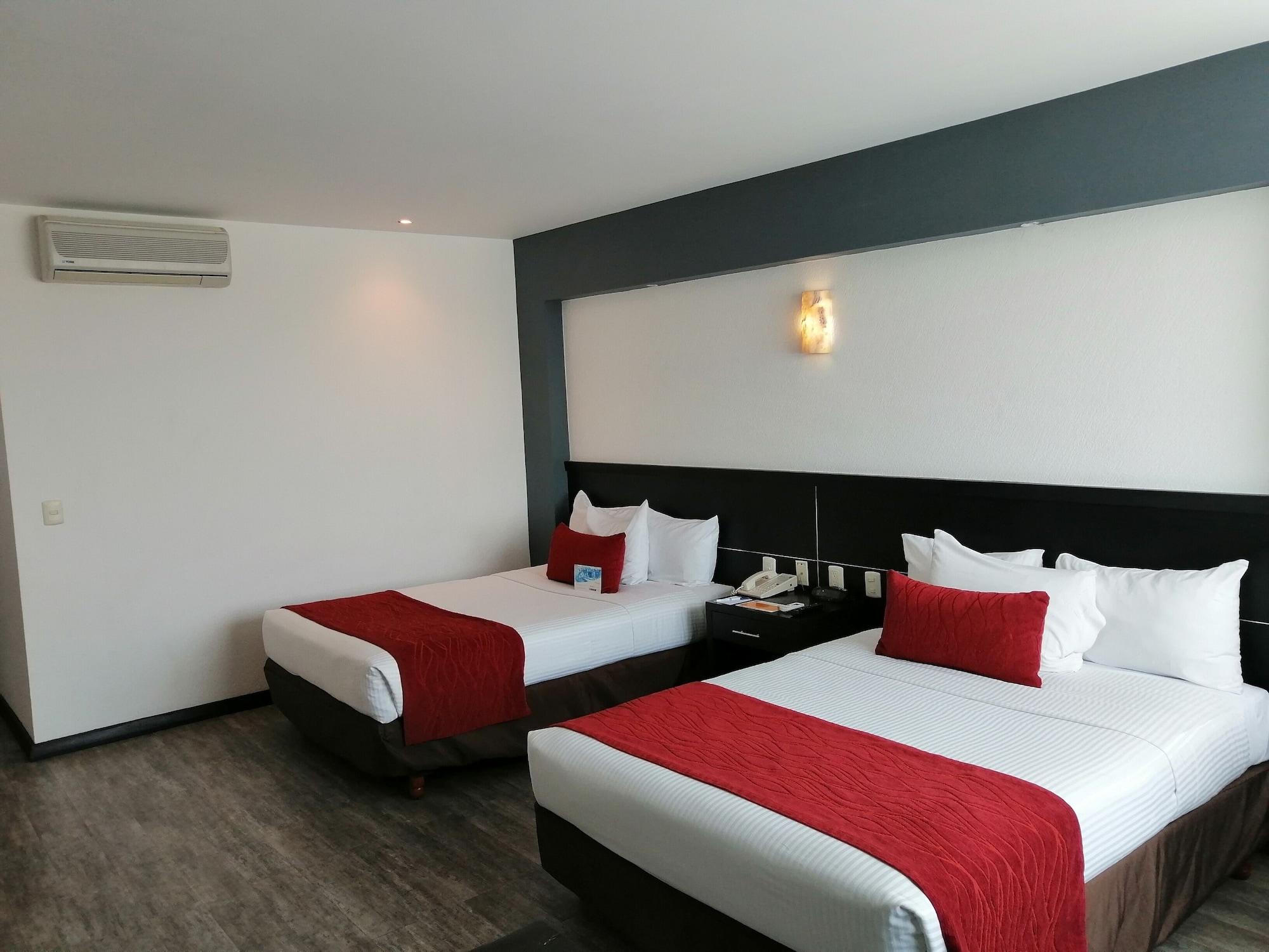 Comfort Inn Морелия Екстериор снимка