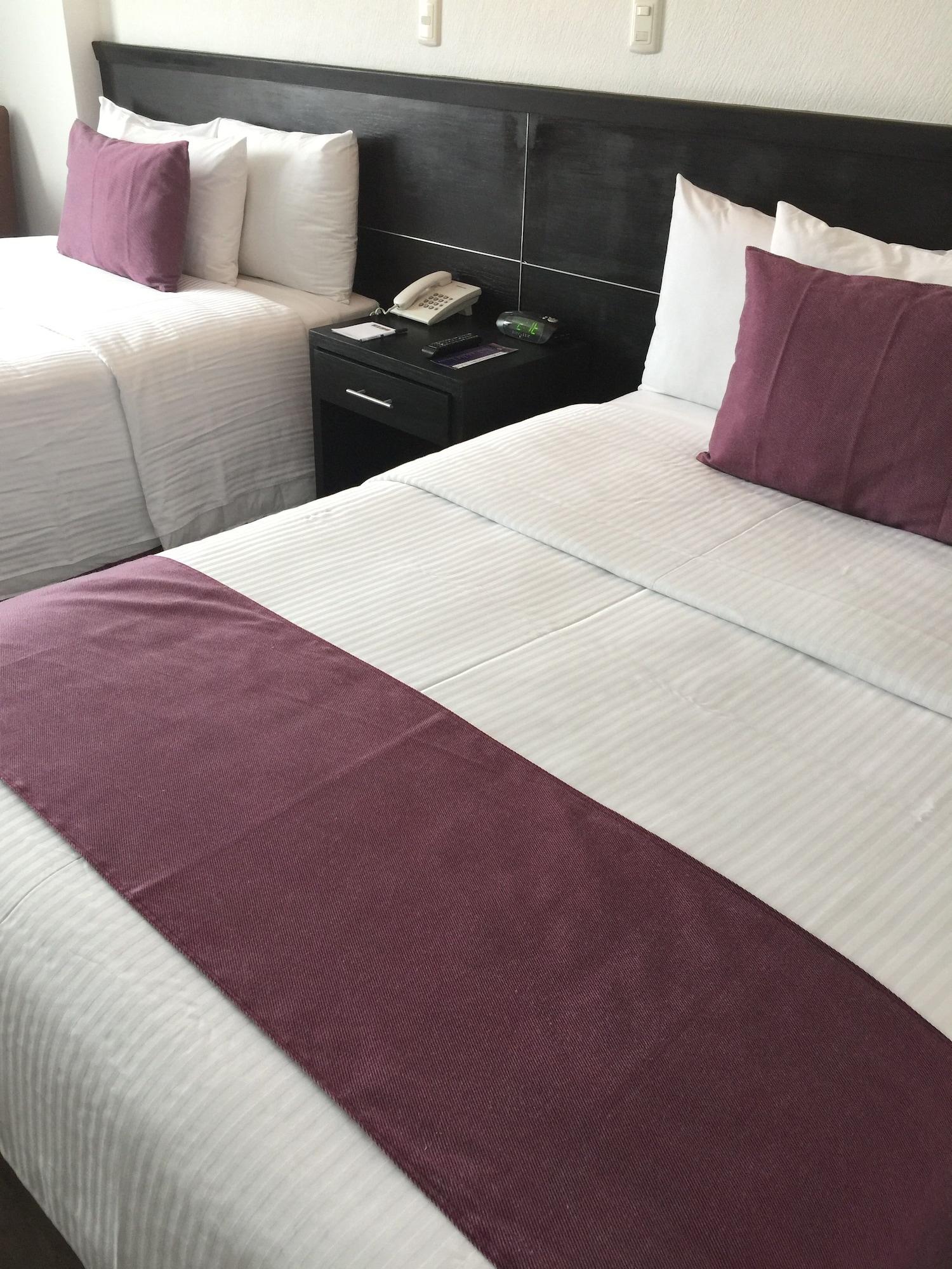 Comfort Inn Морелия Екстериор снимка