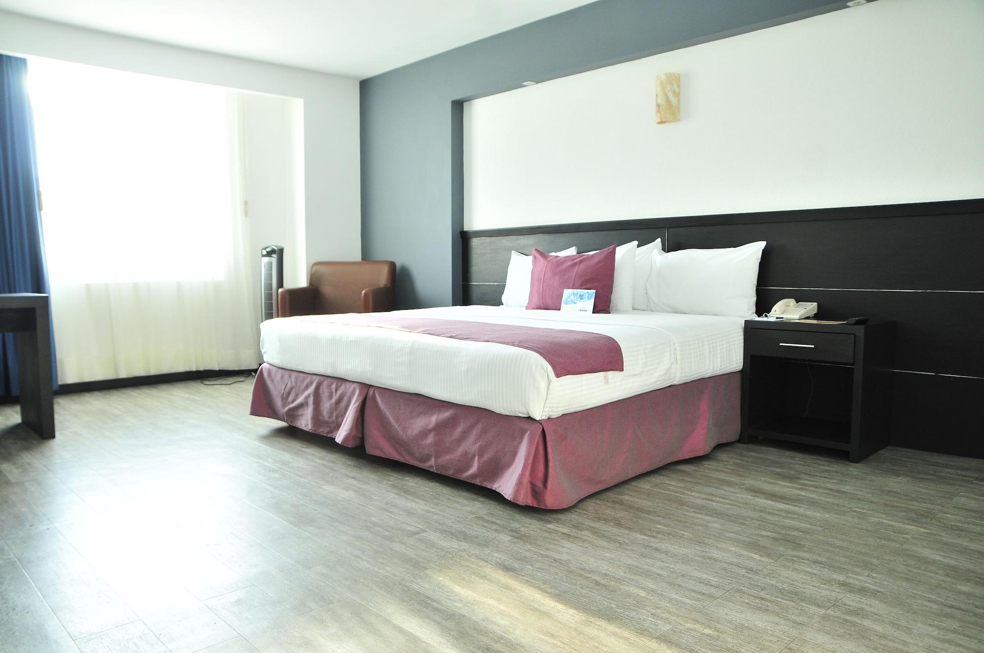 Comfort Inn Морелия Екстериор снимка