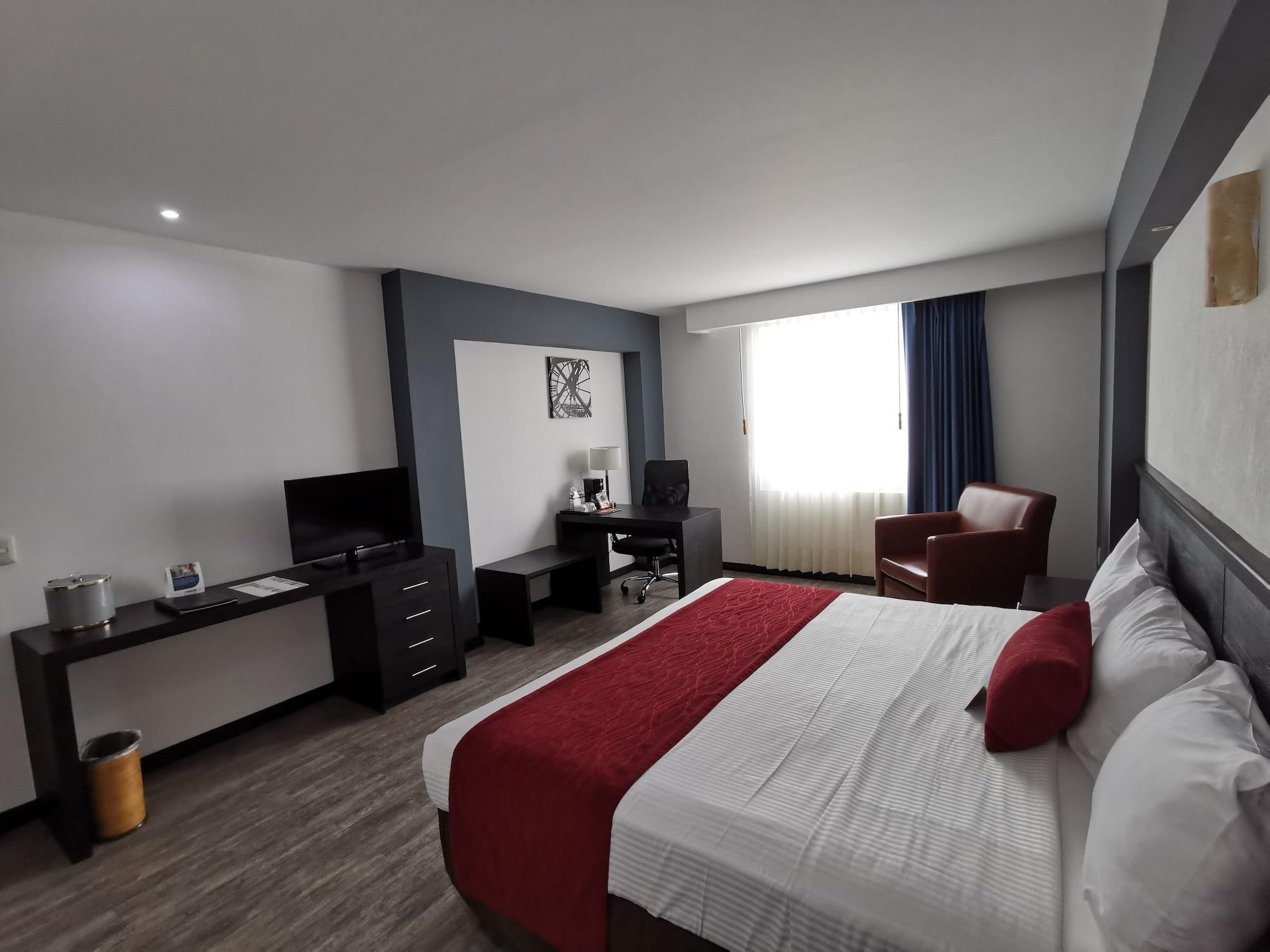 Comfort Inn Морелия Екстериор снимка
