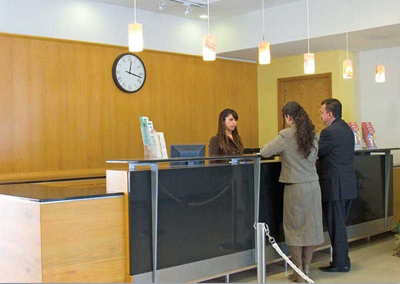 Comfort Inn Морелия Екстериор снимка