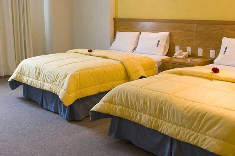 Comfort Inn Морелия Екстериор снимка