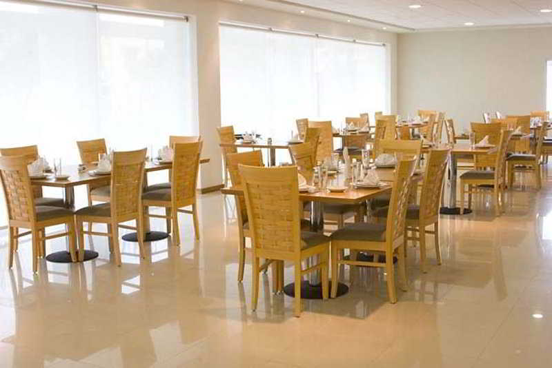 Comfort Inn Морелия Екстериор снимка