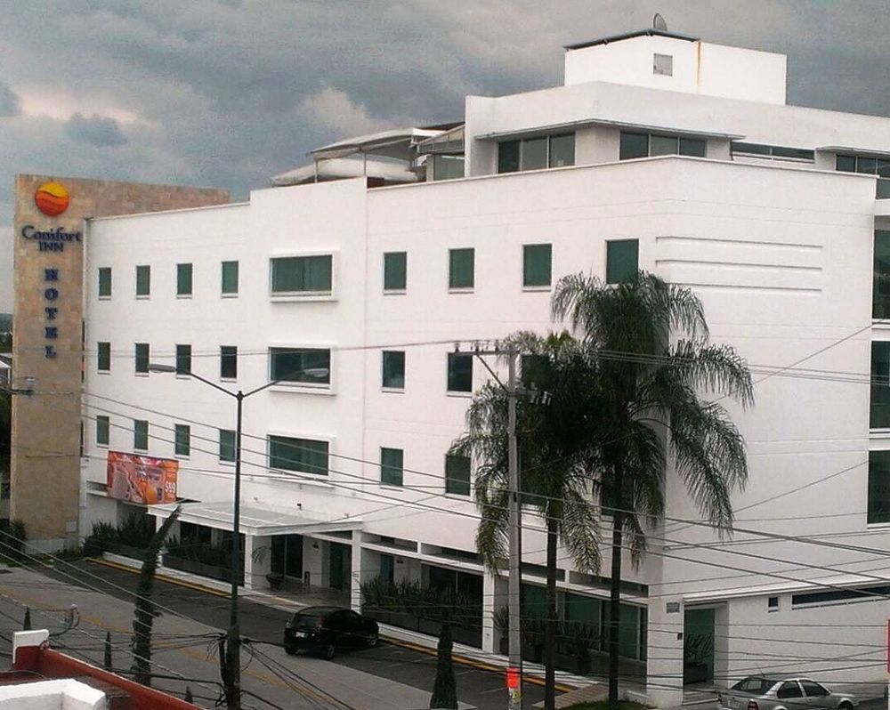 Comfort Inn Морелия Екстериор снимка