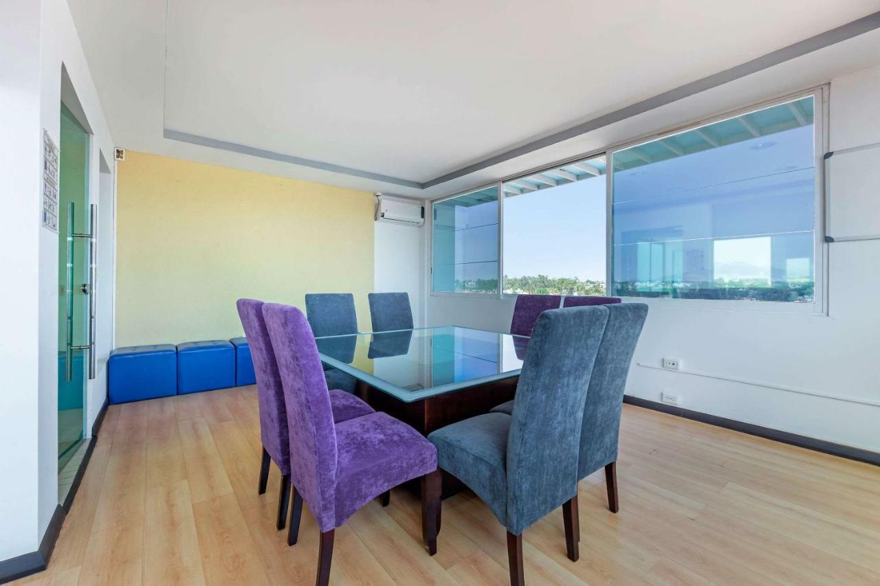 Comfort Inn Морелия Екстериор снимка